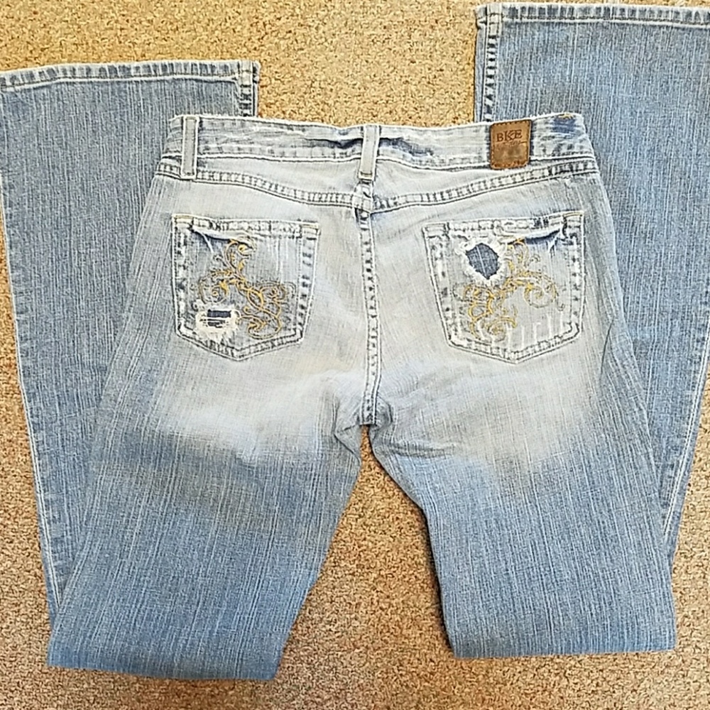 Buckle jeans